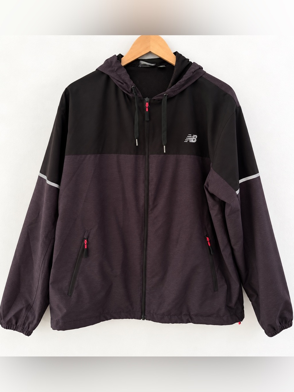 New Balance Men’s XL Hooded Windbreaker Jacket Black Plum Full Zip Running